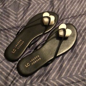 NEW! LC Black Sandals